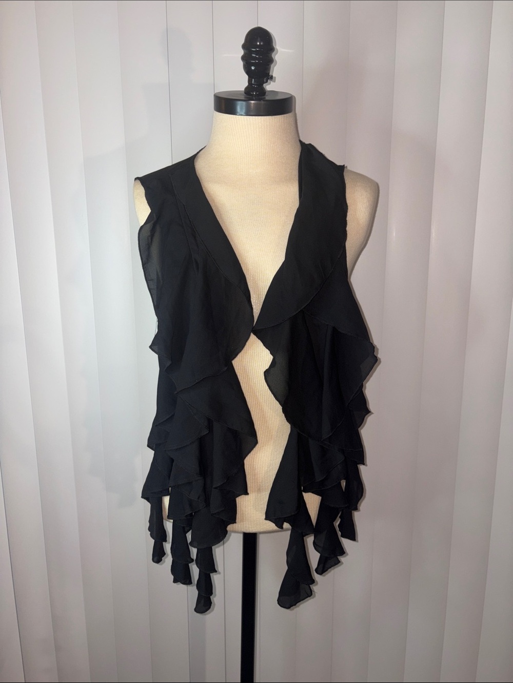 Forever 21 Vintage Y2K Whimsigoth Black Chiffon Cascade Ruffle Vest Large